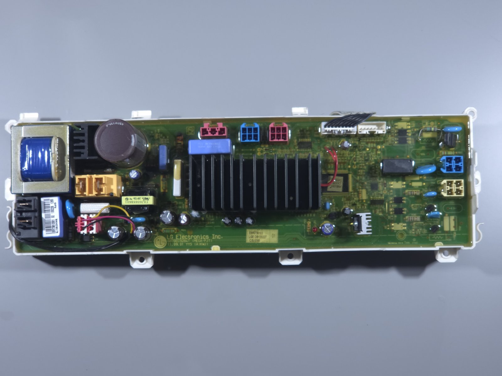Kontrolni modul perilice rublja